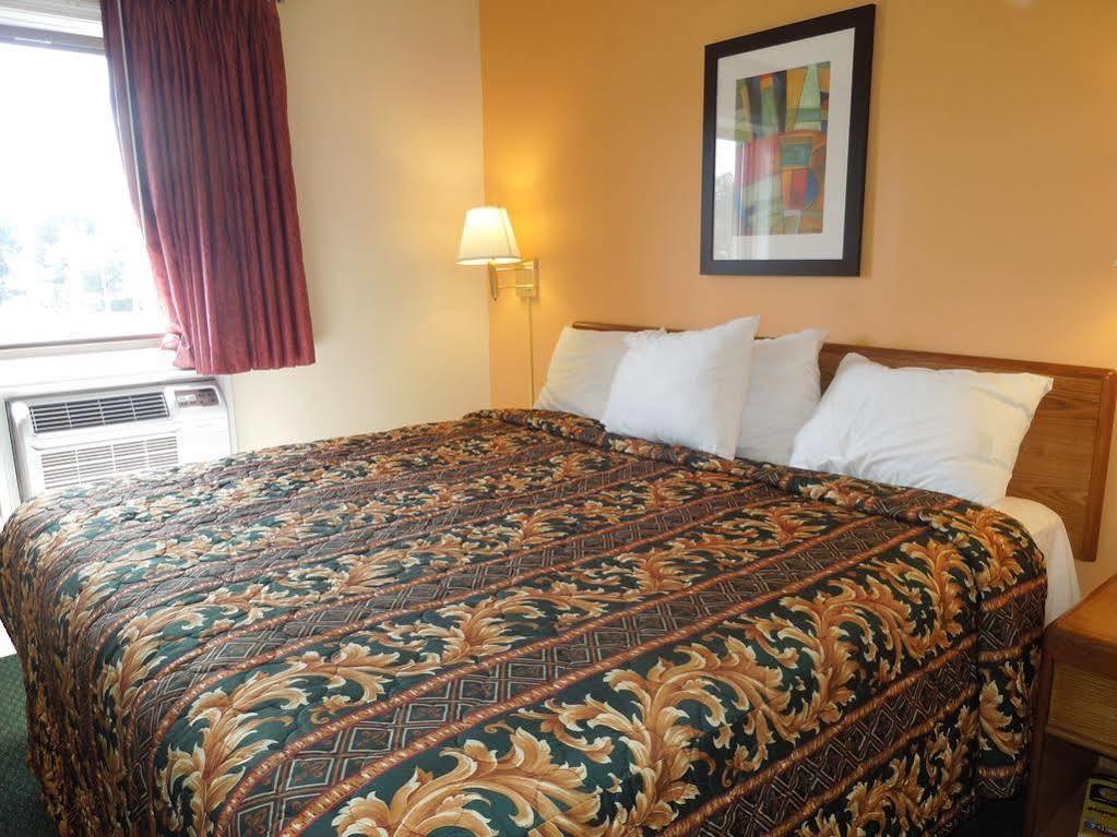Knights Inn Bristol Левиттаун Экстерьер фото